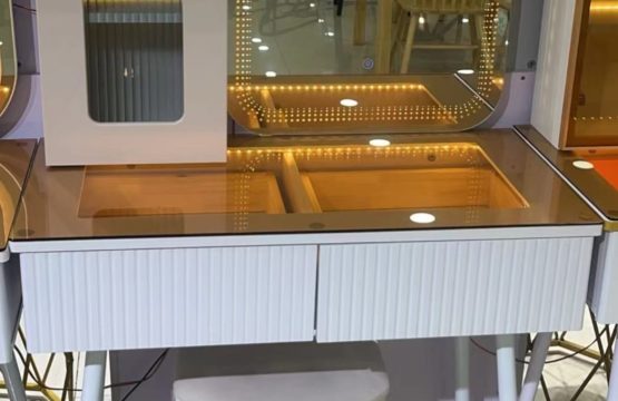 Meja Rias - 811 2503
